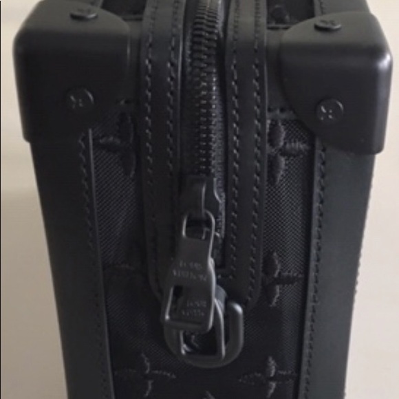 ❌SOLD❌Louis Vuitton soft trunk mesh see through - Picture 3 of 8